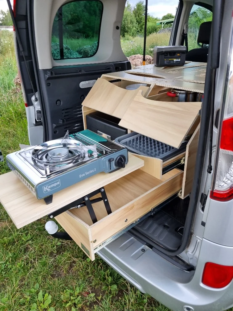 Mobilier pour l'aménagement de véhicules