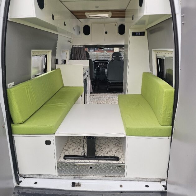 ford transit aménagé